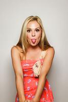 Natalie Hall | OSOBNOSTI.cz