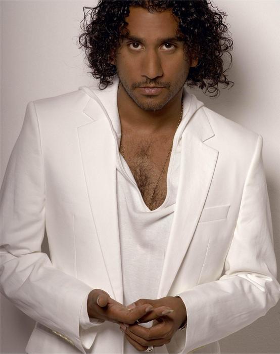 Naveen Andrews