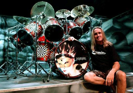 Nicko McBrain