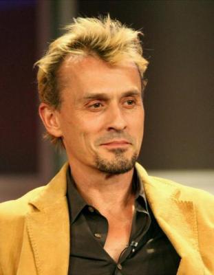Robert Knepper