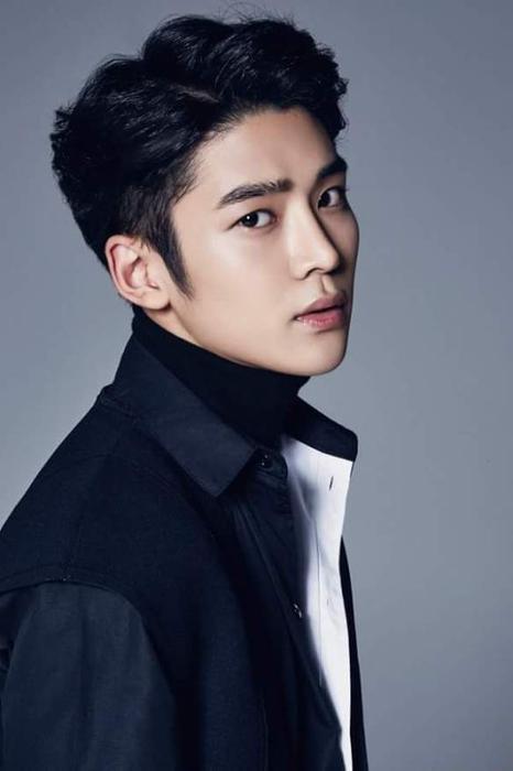 Seokwoo Kim
