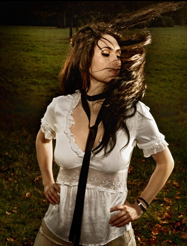 Sharon den Adel