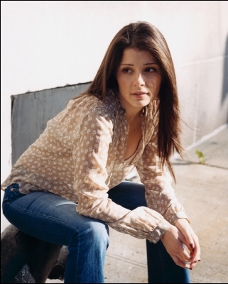 Shiri Appleby