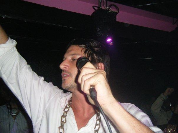 Simon Rex