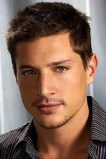 Simon Rex