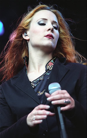 Simone Simons
