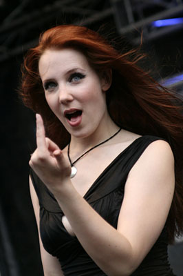 Simone Simons