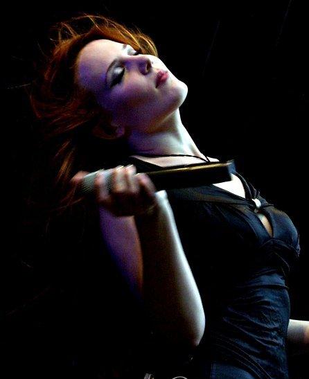 Simone Simons