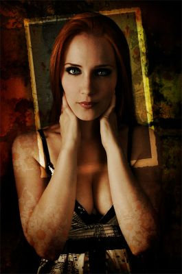Simone Simons