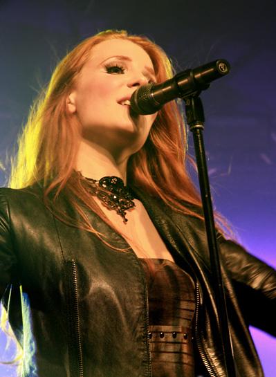 Simone Simons