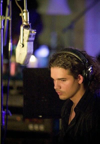 Steven Strait