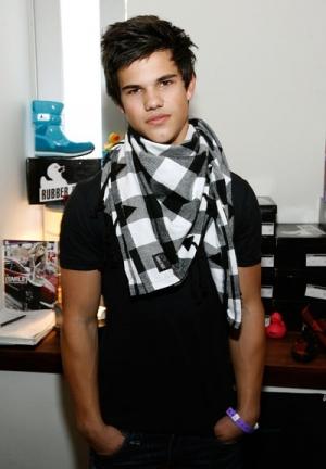 Taylor Lautner