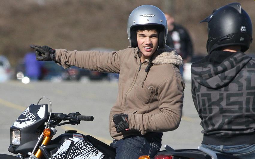 Taylor Lautner
