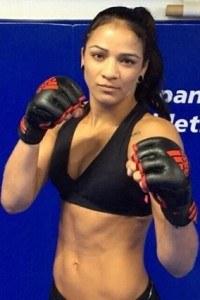 Profilový obrázek - Viviane Araujo