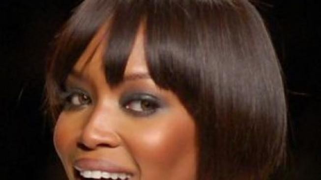 Naomi Campbell žaluje kosmetický gigant. Odmítla vyjít dvě patra