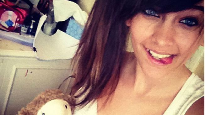 Paris Jackson má nad postelí tátovu svatyni Paris Jackson
