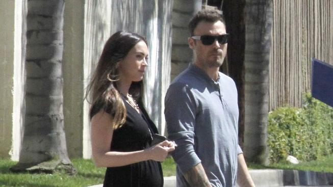 Nastávající matka Megan Fox navštívila kostel. Chce si to nahoře "pošéfovat"?