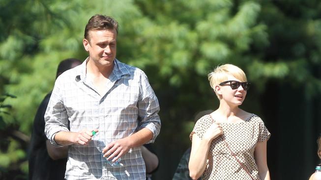 Michelle Williams a Jason Segel už bydlí spolu Jason Segel a Michelle Williams
