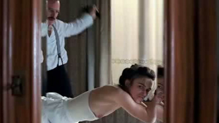 Keira Knightley: Prsa klidně ukážu, stejně žádná nemám