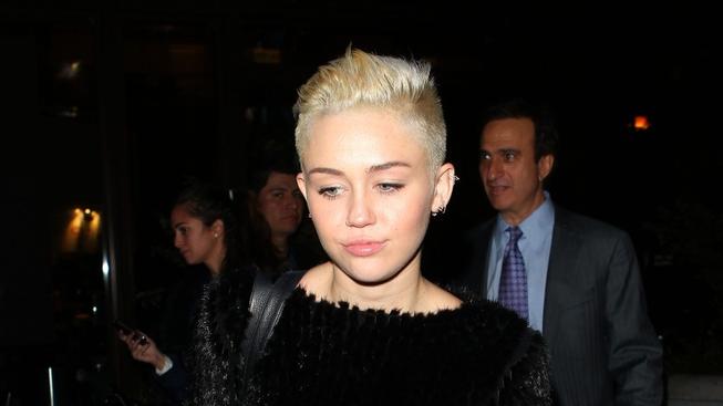 Miley Cyrus ukázala nový "trávníček" Miley Cyrus
