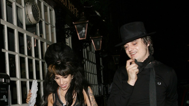 Pete Doherty přiznal, že měl románek s Amy Winehouse