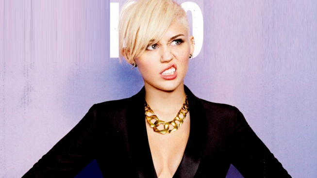 Měla Miley Cyrus tajnou svatbu?