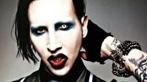 Zpěvák Marilyn Manson zkolaboval během svého koncertu