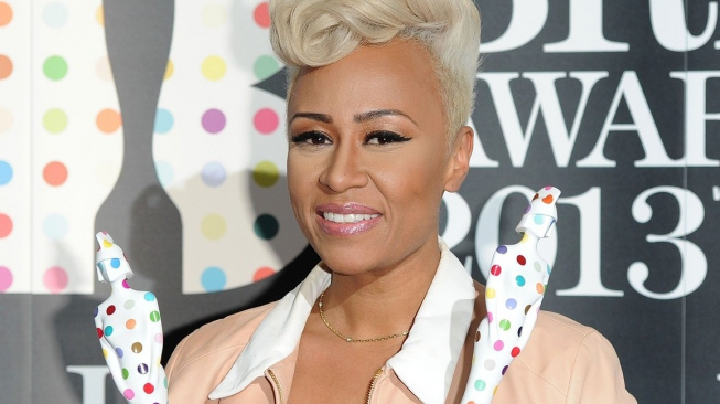 Hudebním cenám Brit Awards 2013 dominovala zpěvačka Emeli Sandé