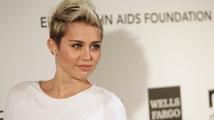 Miley Cyrus popřela spekulace o zrušení svatby