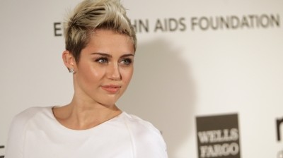 Miley Cyrus popřela spekulace o zrušení svatby