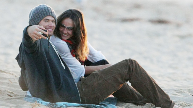 Upír z Twilight ságy Kellan Lutz a Sharni Vinson se rozešli