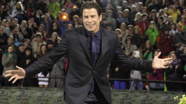 John Travolta si v Karlových Varech vystřihl pomádu!