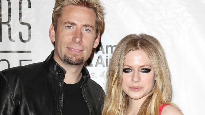 Avril Lavigne se podruhé vdala! K oltáři dovedla frontmana kapely Nickelback