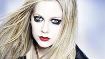 Avril Lavigne se vdávala v černém!