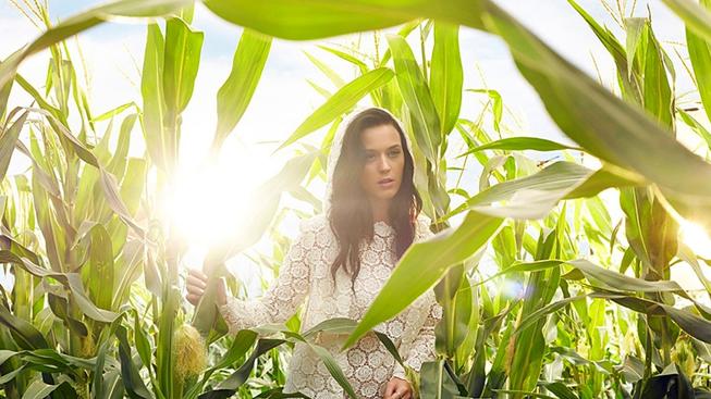 Nové album Katy Perry Prism na prodejních pultech! Jaké je?