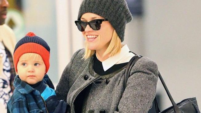 Reese Witherspoon: Víte, kdo ji dělá společnost na cestách?