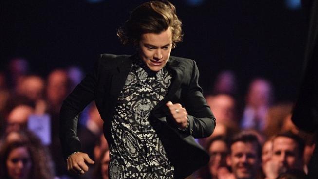 Harry Styles: Jeho sprint na letošních Brit Awards baví Internet