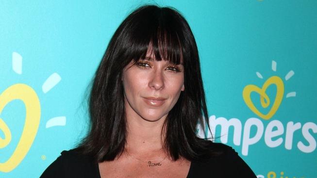Jennifer Love Hewitt představila svou kolekci těhotenského oblečení