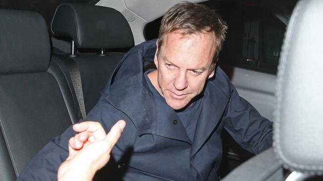 Kiefer Sutherland se opil do němoty