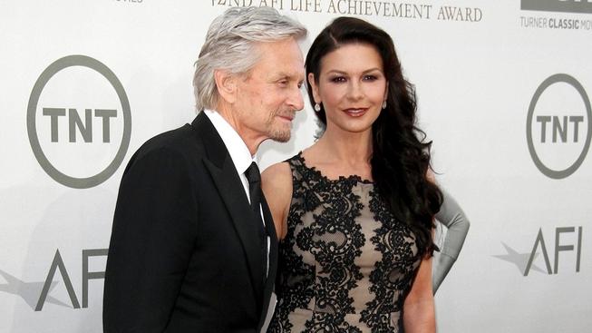 Catherine Zeta-Jones a Michael Douglas poděkovali lékařům, kteří slavnému herci zachránili život