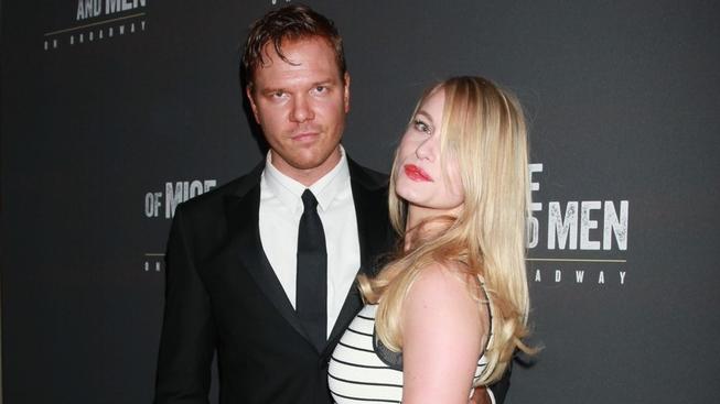 Jim Parrack a Leven Rambin se zasnoubili