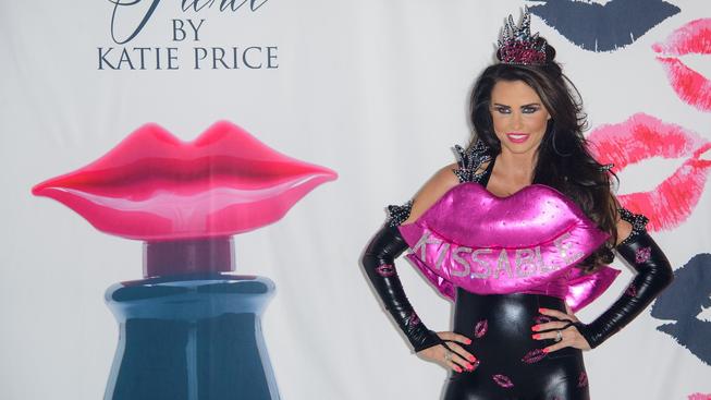 Katie Price si nechala zmenšit prsa