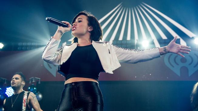 Demi Lovato: 'Milujte svá těla!'