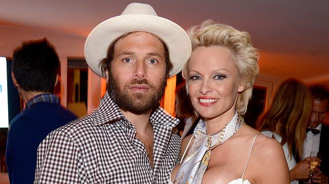 Rick Salomon: 'Pamela Anderson je sériová vražedkyně dětí'