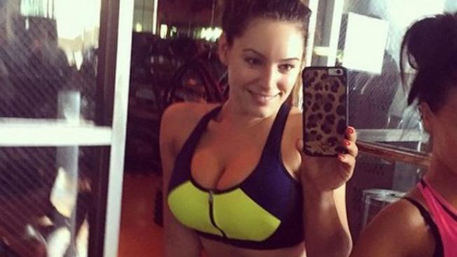 Kelly Brook zuří: Na Internetu opět kolují její nahé fotografie