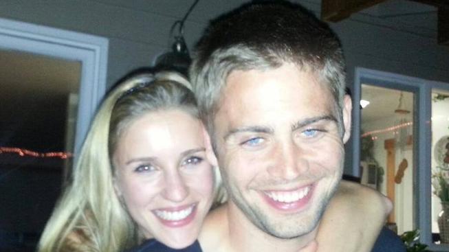 Cody Walker se oženil. Vzal si tuhle blonďatou krásku