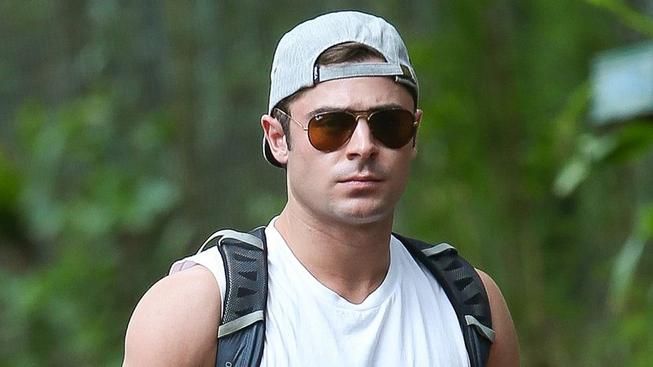 Nejkurióznější vánoční dárek? Neuvěříte, co Zac Efron dostal od maminky pod stromeček