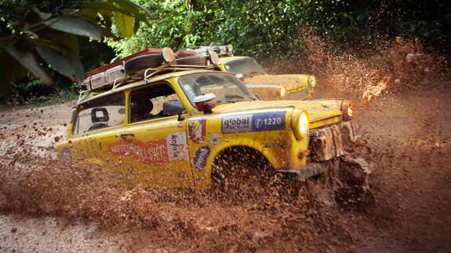 Filmové premiéry: Záměna dvojníků a trabantí dobrodružství