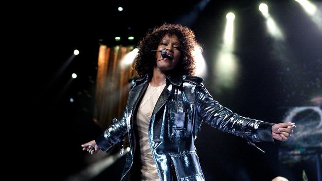 Whitney Houston by dnes oslavila 53. narozeniny! Podívejte se na její TOP písně!