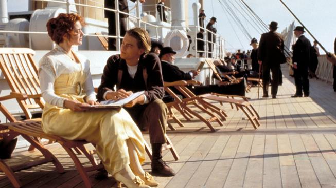 Kate Winslet a Leonardo DiCaprio ve filmu Titanic